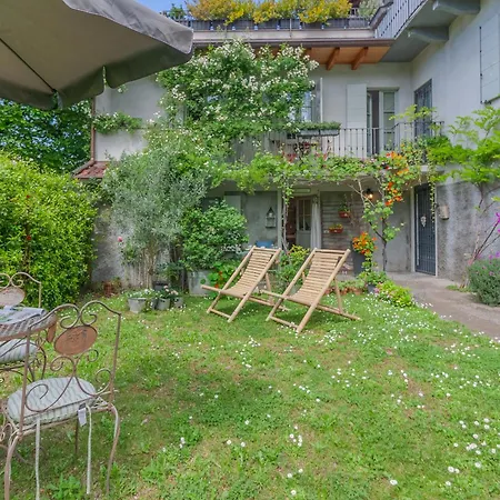 Garden House Semesterbostad Lierna